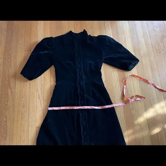 30s Vintage Black Silk Velvet Dress w Puff Shoulders - Picture 5 of 10